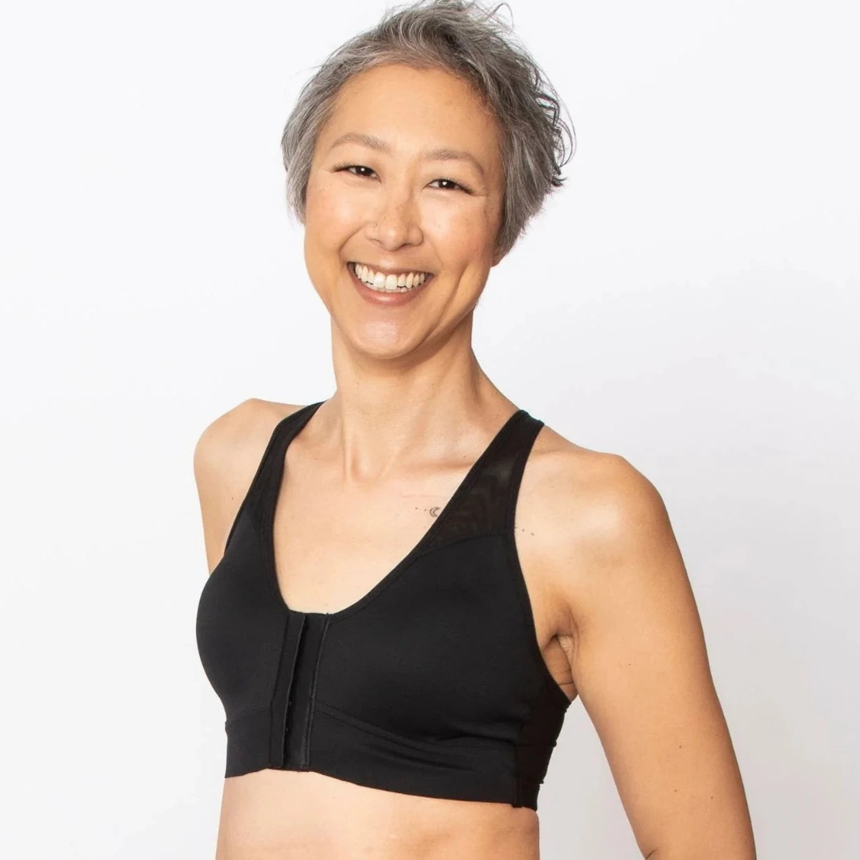 Bianca Front Closure Sports Bra | AnaOno at Bra Sisters | The Bianca is a pocketed front-closure sports bra that is both supportive and soft, allowing you to feel strong and supported.
