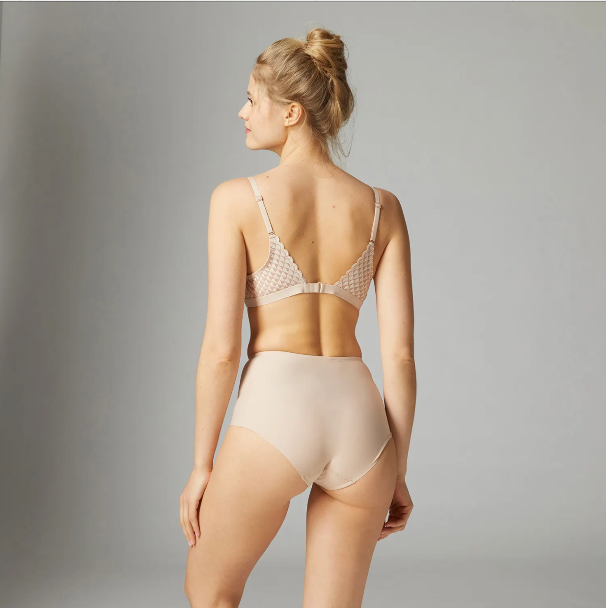 Subtile Wireless Triangle Bra | Bras suitable for Reconstruction after breast surgery | Simone Perele
