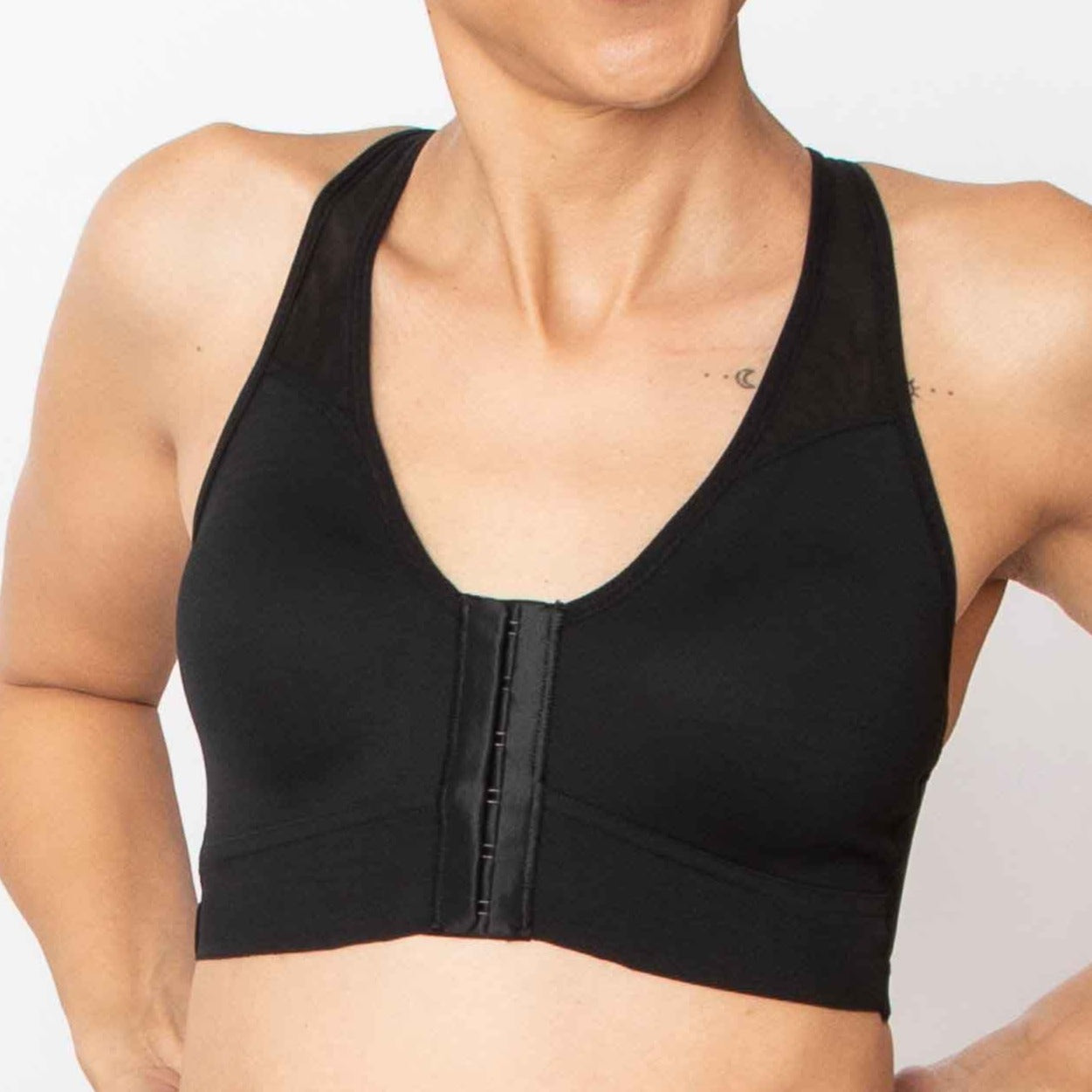 Bianca Front Closure Sports Bra  | AnaOno at Bra Sisters | The Bianca is a pocketed front-closure sports bra that is both supportive and soft, allowing you to feel strong and supported.